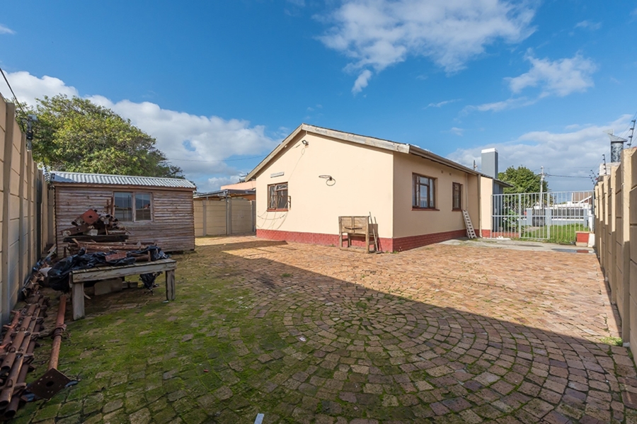 To Let 3 Bedroom Property for Rent in Southfield Western Cape